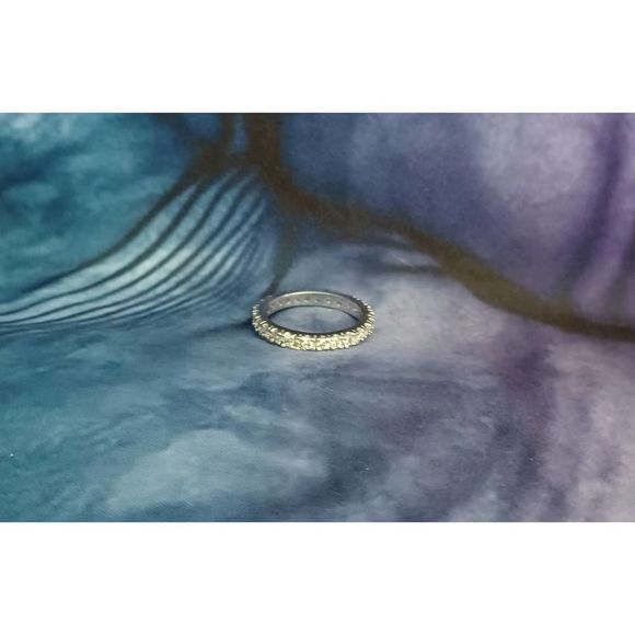 Swarovski Elements - Size 8.75 - Silver tone ring as pictured - Picture 3 of 6